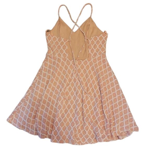 NWT Urban Outfitters Kimchi Blue Strappy Diamond Lace Skater Dress Boho Peach L - Picture 6 of 13